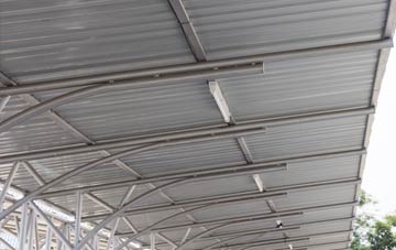 installing Huisinis metal roofing